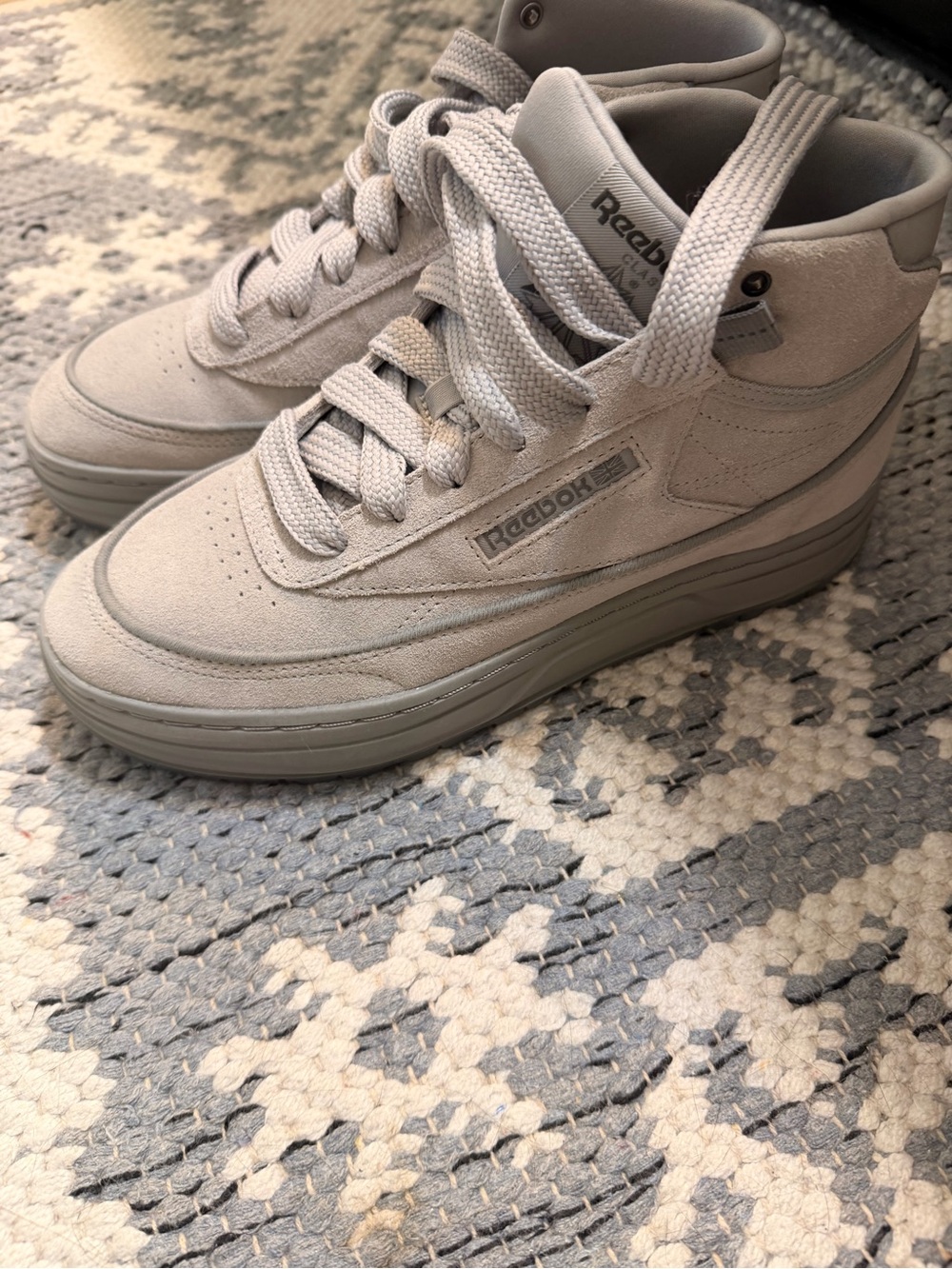 Reebok Womens High-Top Suede Sneakers in Light Gray